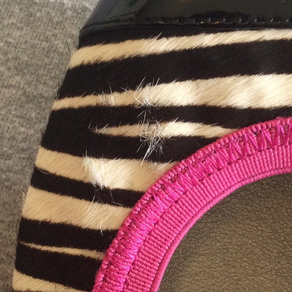 FINAL PRICE NWOB Me Too Heather zebra pattern flat - Size 7M. - Picture 11 of 16